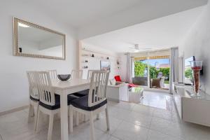 Hauzify I Apartament Orquídies