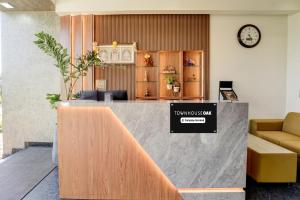 Super Townhouse Oak T. Narasipura Road Formerly Hotel Nishara