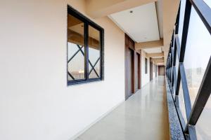 Super Townhouse GIDC Ankleshwar Formerly Studio 60