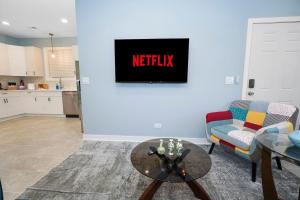 Spacious 3BR Near United Center & Medical District