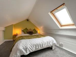 Apartment 2 - Ukc9275