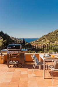 Villa renovada vista al mar y piscina climatizada