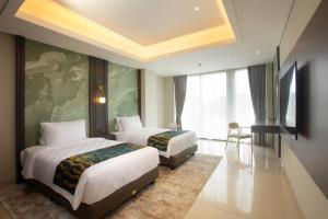 Louis Kienne Reserve Cikarang