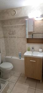 Appart bien situé Clim Wifi Terrasse Parking Mer