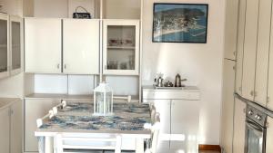 M410 - Marcelli, comodo trilocale con ampia terrazza