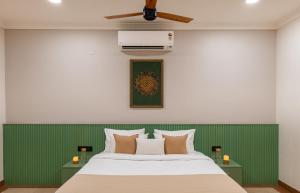 ELIVAAS Valiyaveetil Mansion 5-BHK Mansion With Private Pool, Home Theatre, Garden & Lift Near New Marine Drive