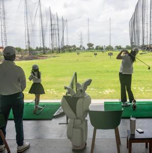Clover Greens Golf Course & Resort - Attibele, Hosur