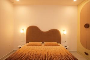 Minimalist Apartment - 2 Bedroom near AIIMS