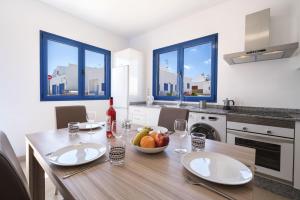 Apartmento Calima 3 by Escape Home