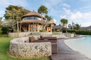 Three-bedroom Villa With Private Pool at La Joya Balangan Resort