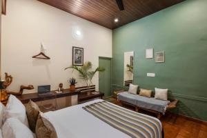 Alaya Stays Twisted Tree Suite 1-Room With Sit Out & Shared Pool