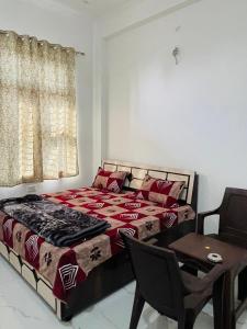Hotel Devansh , Niwai