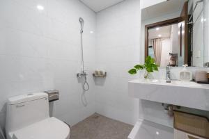 Fusion WestLake - Natural Light - Balcony Apartments