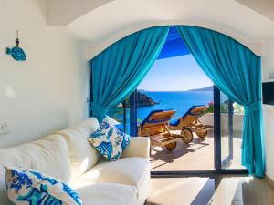 The White Collection - Villa Sun
