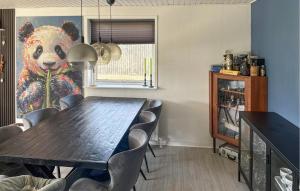 3 Bedroom Awesome Home In Kalundborg