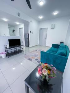 Midas Seri Alam - 2BR - 200Mbps Wifi