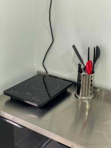 Midas Seri Alam - 2BR - 200Mbps Wifi