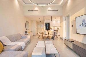 Spacious Central Marina Home