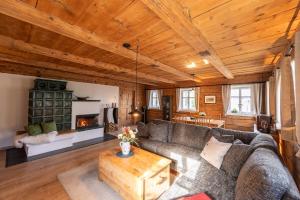Johannishof Oybin Ferienwohnung mit Kamin & Blockstube