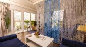 Golden Crown Hotel Saigon