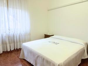 SE247- Marotta, trilocale con corte attrezzata vicino al mare
