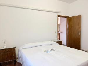 SE247- Marotta, trilocale con corte attrezzata vicino al mare