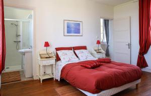 3 Bedroom Awesome Home In Crasville