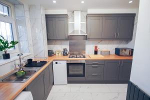 Stylish 4 Bed flat in the heart of Hackney