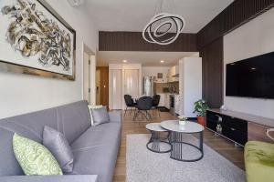 ®{The~Refa’s~Suite} @Downtown SDQ PoolGym