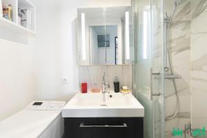 Myrha 4 - LB - Cozy apartment in 18e arrondissement - 4 people