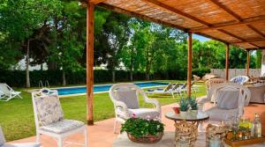Villa Abu Lita 3 minutos andando playa Renovada Piscina y Jardin XXL Autentico lujo