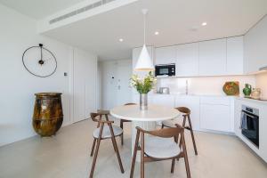 Stunning 2 Bedroom Apt in Ipanema Homes - RDR544