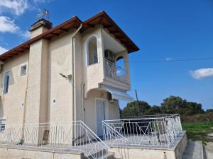 Villa Elina by Golden Residence