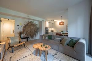 Stylish 2-Bedroom Apartment with Terrace