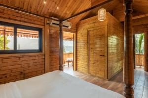 SaffronStays Love Nest