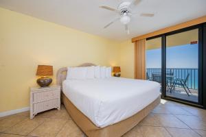 Phoenix IV 4113 condo