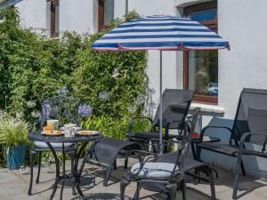 2 Bed in Swansea oc-62019