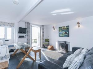 2 Bed in Aberdyfi oc-dy016