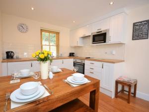 3 Bed in Narberth oc-36798