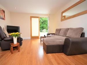 3 Bed in Narberth oc-36798