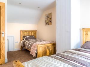 3 Bed in Narberth oc-36798