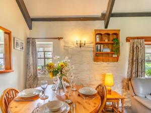 2 Bed in Haverfordwest oc-94123