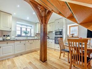 2 Bed in Narberth oc-72865