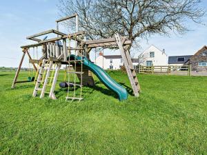 2 Bed in Narberth oc-72865