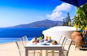 The White Collection - Villa Sky