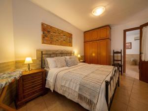 Nonno Angelo - nel cuore dei Trulli