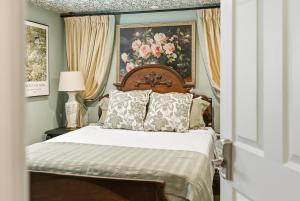 Finlay House Bed and Breakfast Niagara-on-the-Lake