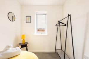 Modern 3 Bed Derby Home with Free Parking