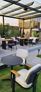 Oro Aurelia Luxe Staycation Villa Near BLR