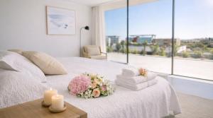 Villa Al Fresco Sitges Center and 10 minutes walk from beach Amaizing Design New Villa and new urbanization